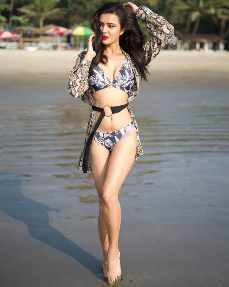 Aashka Goradia Hot Nude Bikini Pic