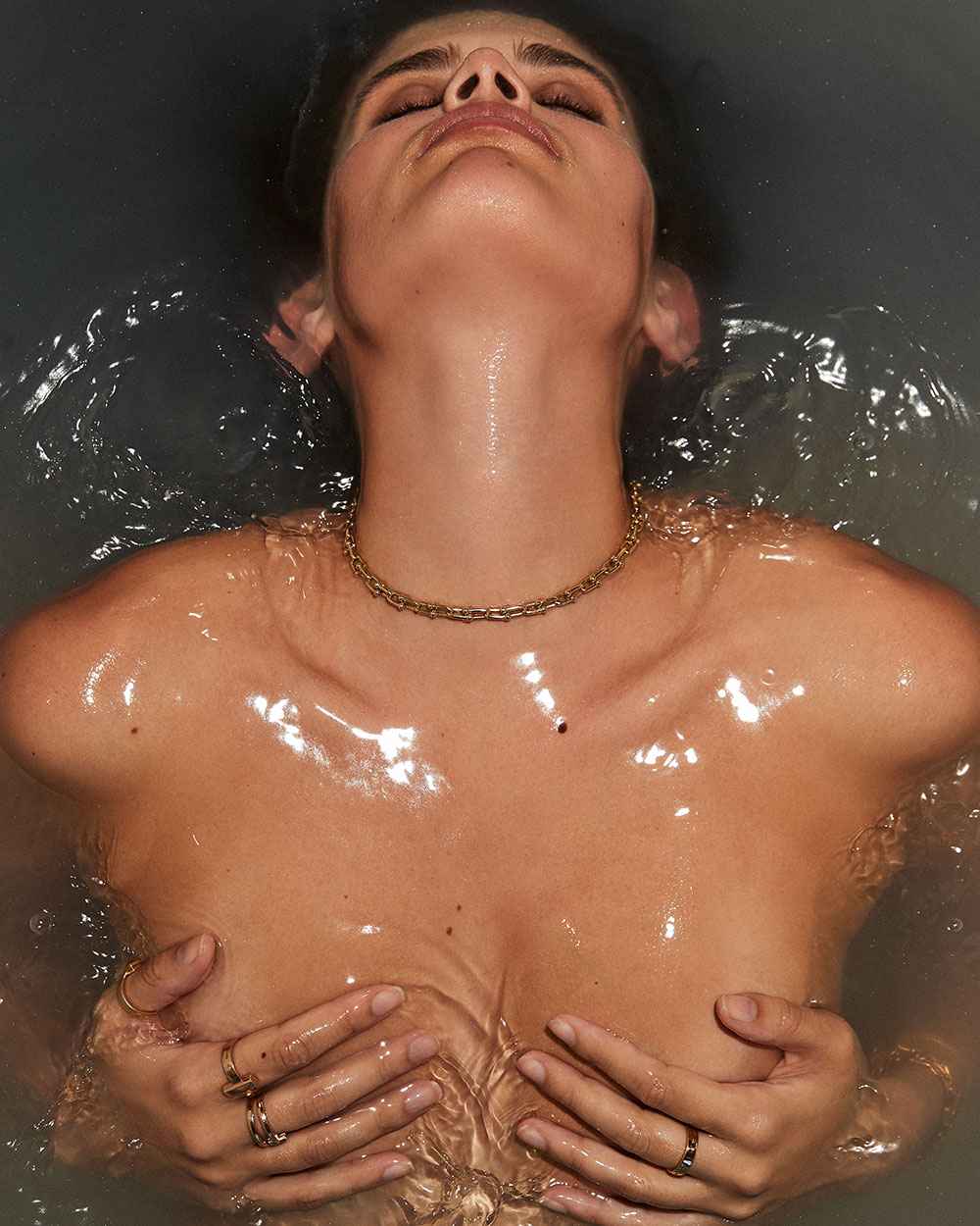 Sara Sampaio Nude in Bath Tub