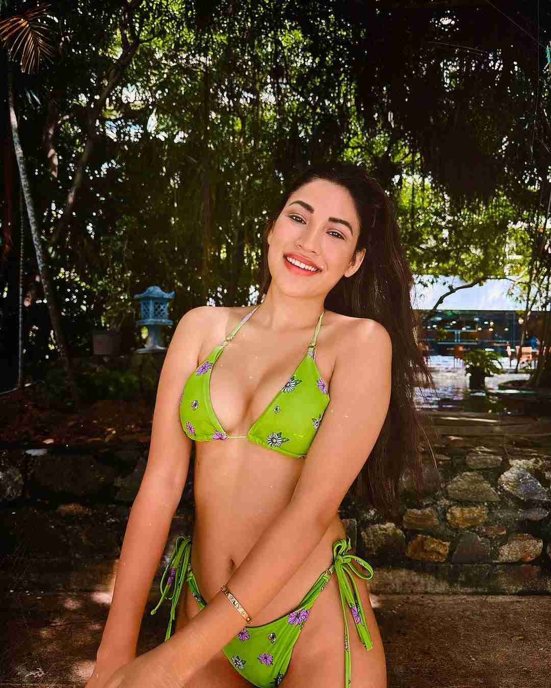 Shivani Singh Green Bikini Nude Pic