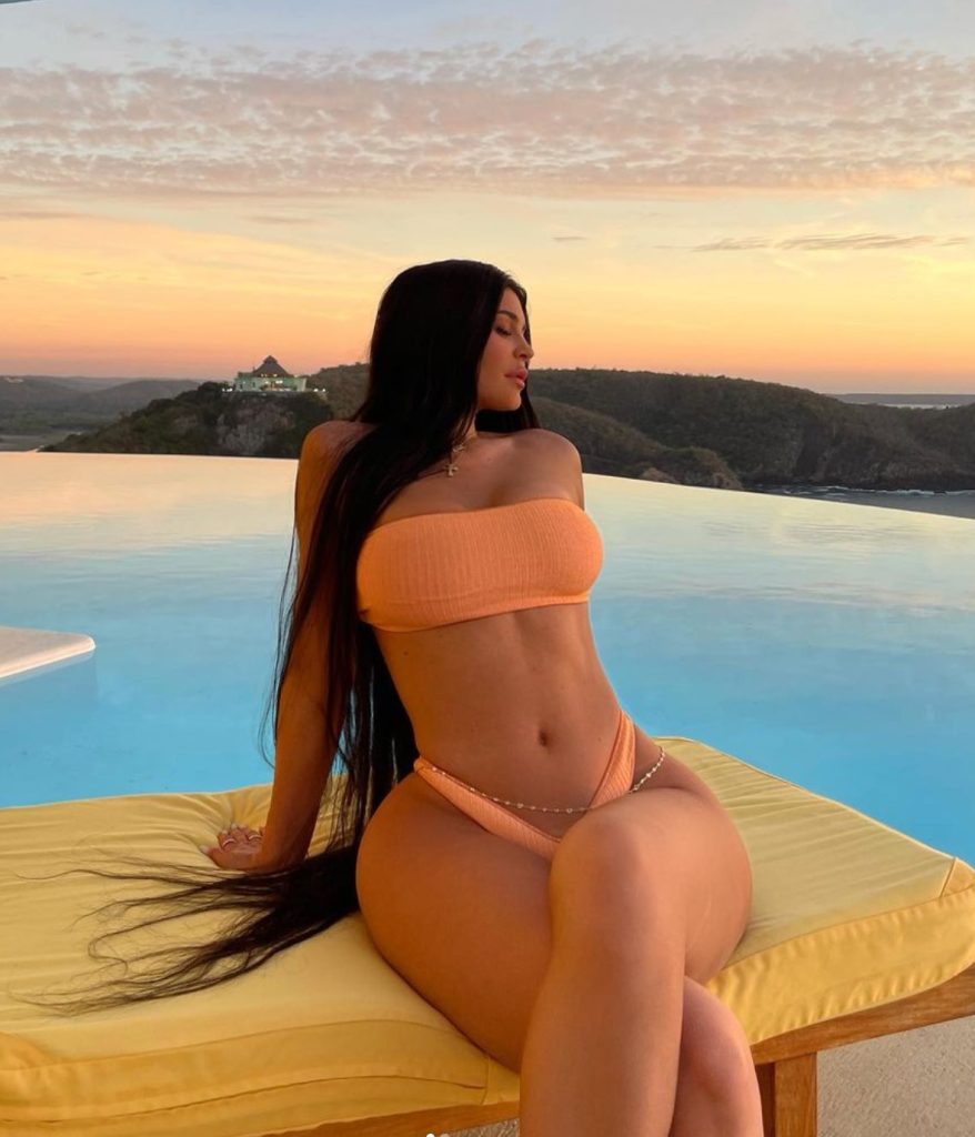 Kylie Jenner Big Boobs Naked
