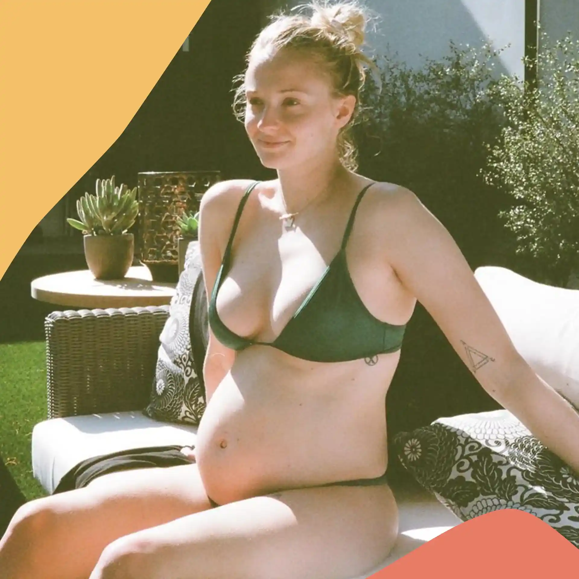 Sophie Turner Nude Pregnent Photo